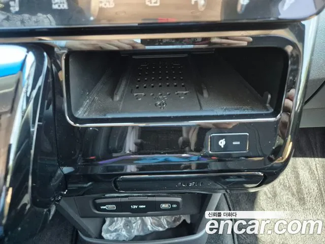 Hyundai Staria Staria — Фото автомобиля 9