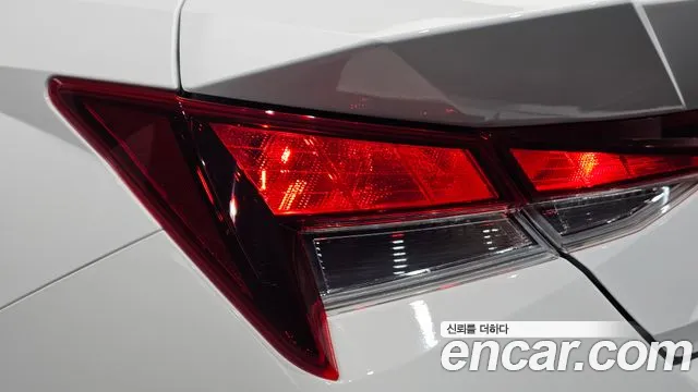 Hyundai Avante — Фото автомобиля 8