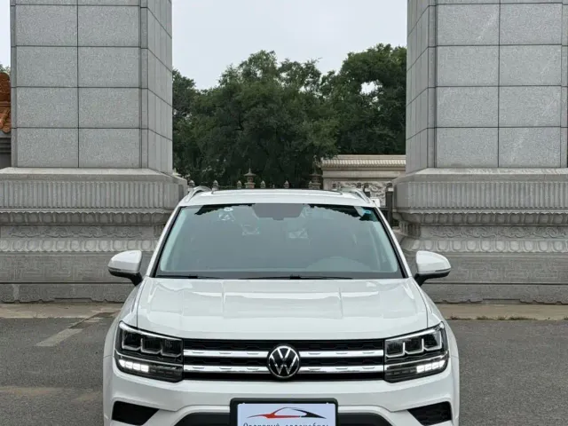 Volkswagen Tharu — Фото автомобиля 2