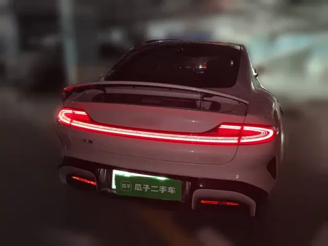 Xiaomi SU7 — Фото автомобиля 5