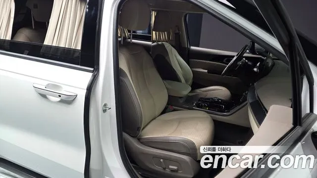 Kia Canival Carnival 4 поколение Бензин 9 мест Hi-Limousine — Фото автомобиля 8
