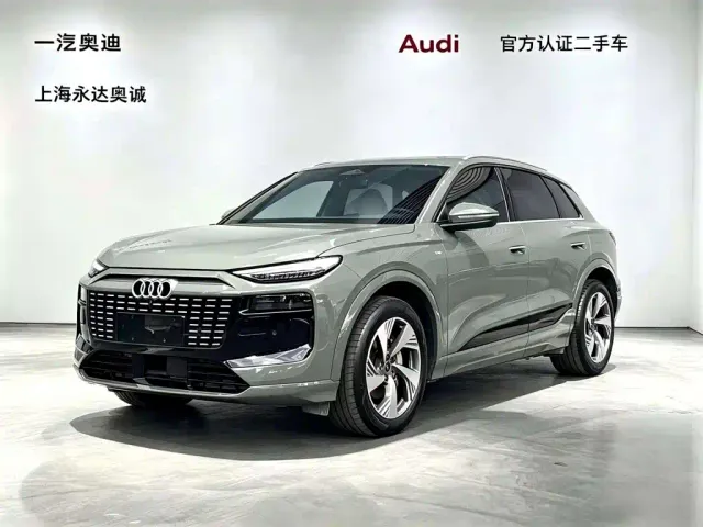Фотография автомобиля — Audi Q6L e-tron