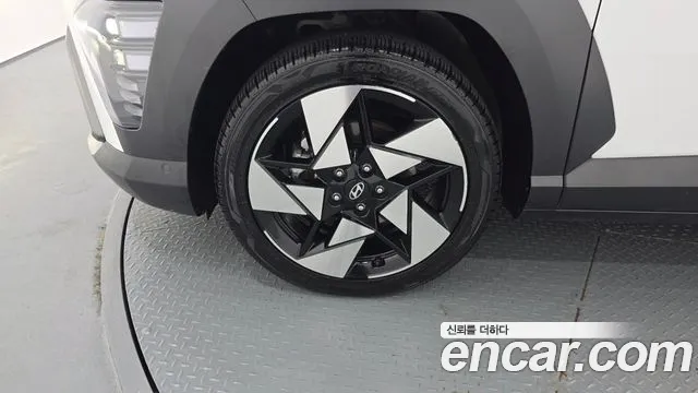 Hyundai Kona Kona (SX2) Бензин 1.6 турбо 2WD — Фото автомобиля 5