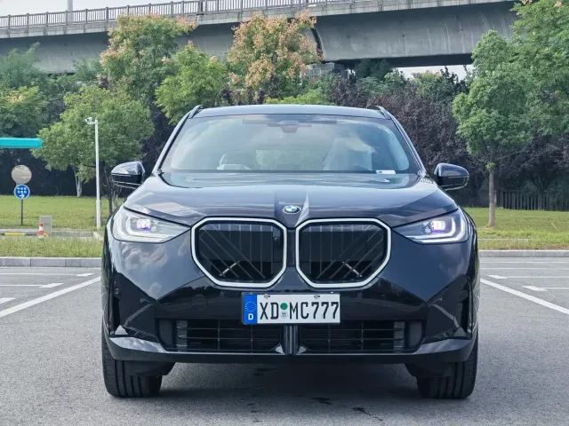 BMW X3 — Фото автомобиля 2