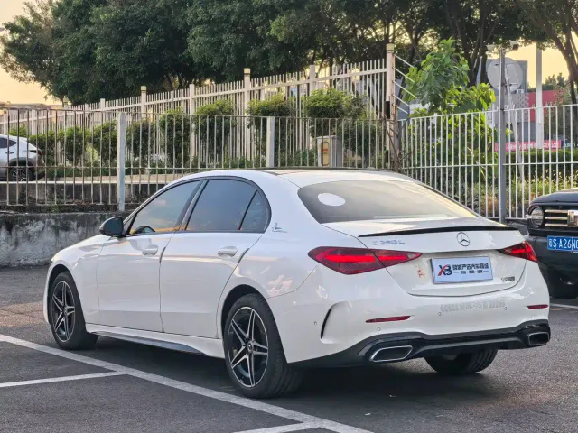 Mercedes-Benz C-Class — Фото автомобиля 6