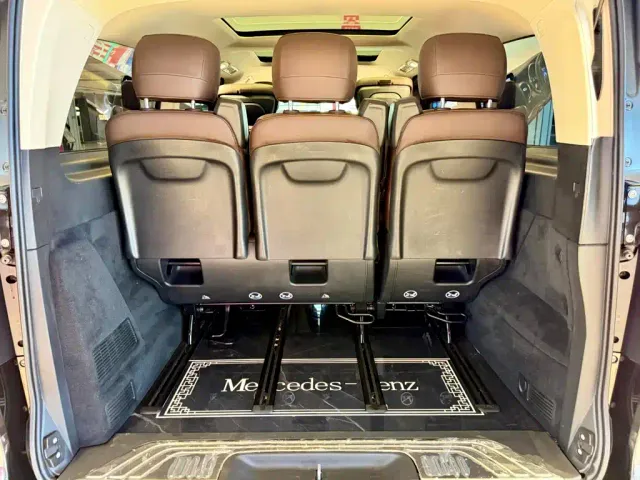 Mercedes-Benz V-Class — Фото автомобиля 20