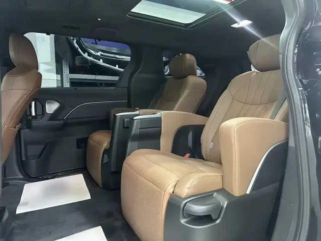 Toyota Granvia — Фото автомобиля 10