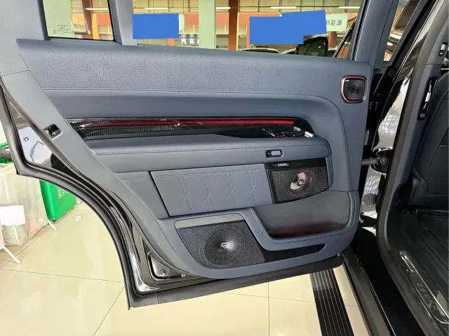 ZEEKR Zeekr 9X 2025 model Ultra Edition 70kWh — Фото автомобиля 14