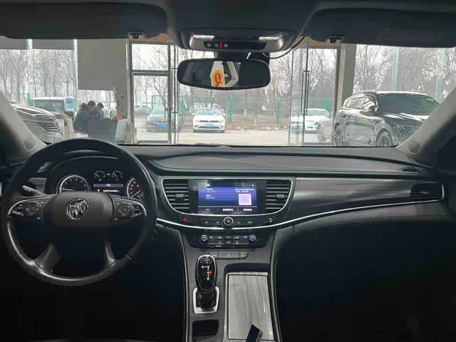Buick LaCrosse — Фото автомобиля 9