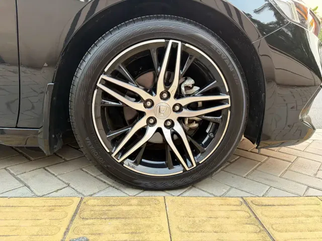 Honda Accord — Фото автомобиля 6
