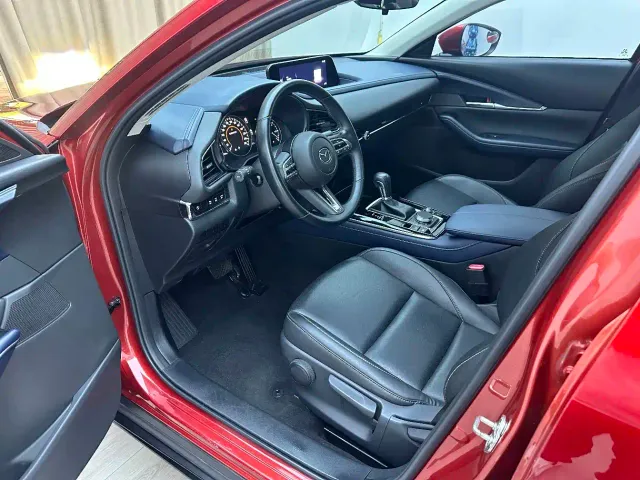 Mazda CX-30 — Фото автомобиля 6