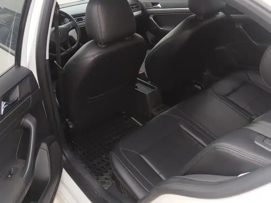 Volkswagen Lavida 2019 1.5L Automatic Trend Edition China VI — Фото автомобиля 11