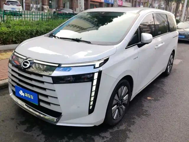 Фотография автомобиля — GAC Trumpchi E8