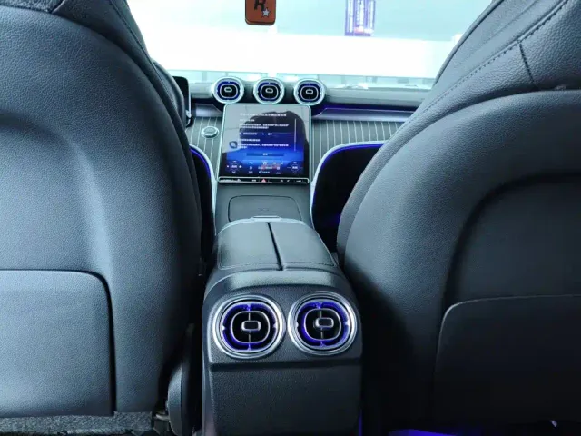 Mercedes-Benz C-Class — Фото автомобиля 15