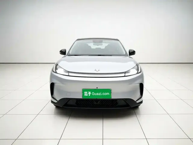 Arcfox T1 — Фото автомобиля 2