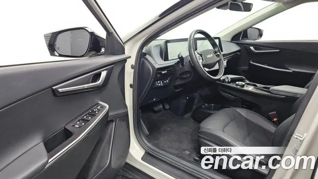 Kia EV6 — Фото автомобиля 10