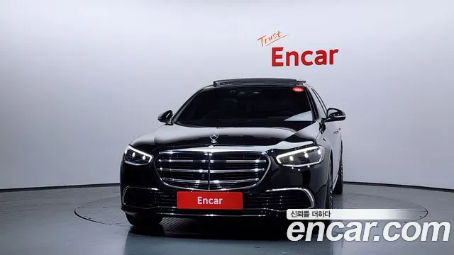 Mercedes-Benz S-Class — Фото автомобиля 3