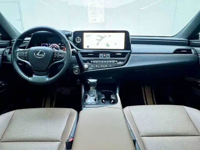 Lexus Lexus ES 2022 300h Excellence Edition — Фото автомобиля 7
