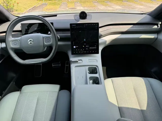 Nio ES8 — Фото автомобиля 7