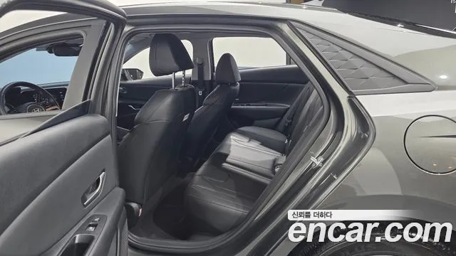 Hyundai Avante CN7 — Фото автомобиля 17