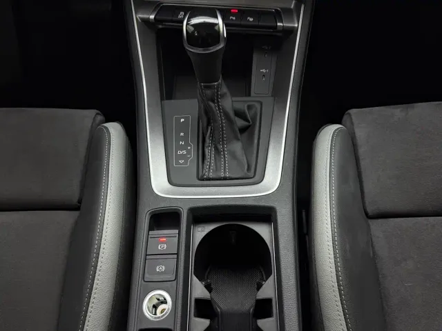 Audi Q3 — Фото автомобиля 12