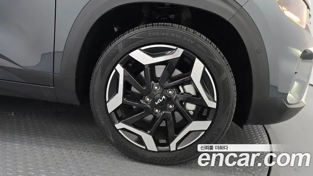 Kia Seltos Бензин 1.6 турбо 2WD — Фото автомобиля 21