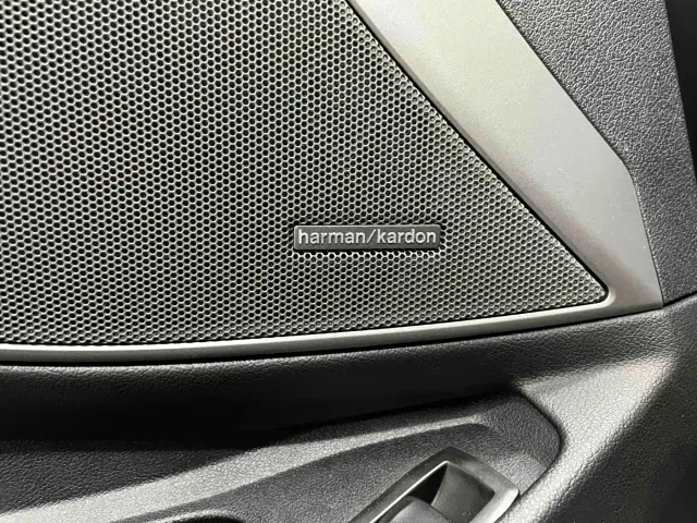 BMW 3 Series — Фото автомобиля 10