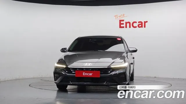 Hyundai Avante CN7 — Фото автомобиля 3