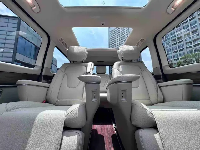 Mercedes-Benz V-Class — Фото автомобиля 18