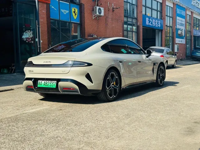 Xiaomi SU7 — Фото автомобиля 12