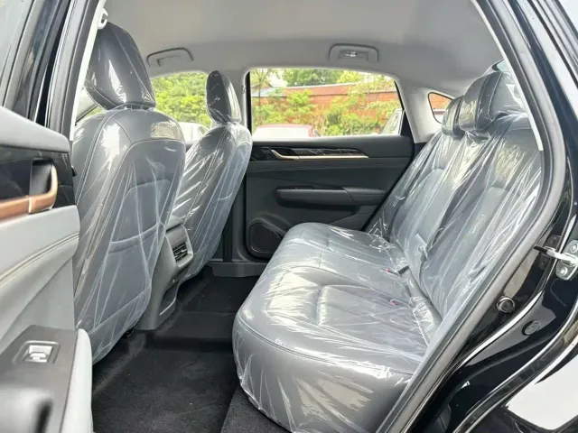 Wuling Starlight — Фото автомобиля 9