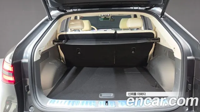 Genesis GV60 — Фото автомобиля 16