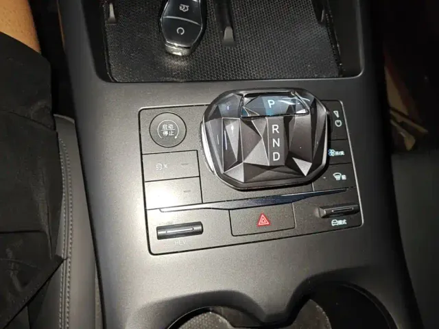 BYD Qin PLUS — Фото автомобиля 13