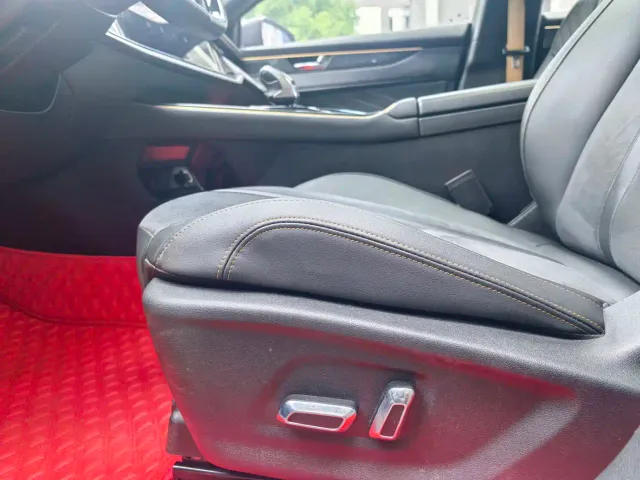 Dongfeng Yixuan MAX — Фото автомобиля 27