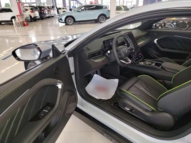Hozon Neta GT — Фото автомобиля 15