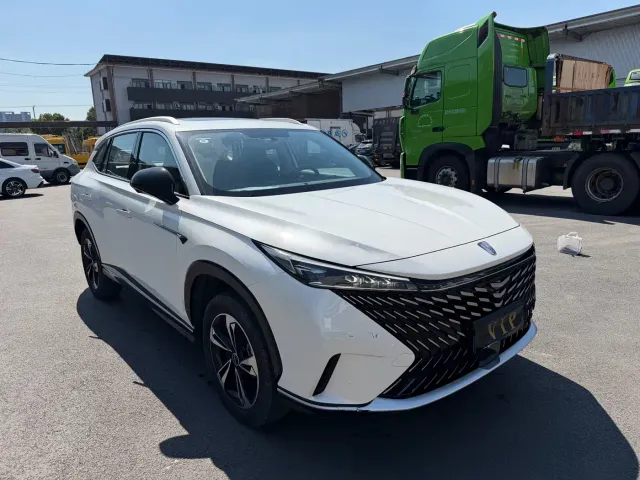 Roewe RX5 — Фото автомобиля 2