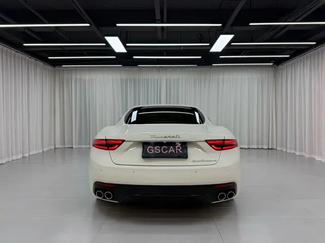 Maserati GranTurismo — Фото автомобиля 3