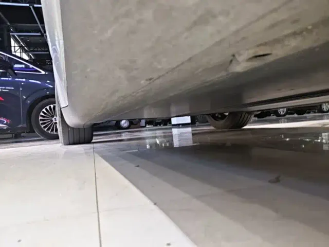 Tesla Model Y — Фото автомобиля 20