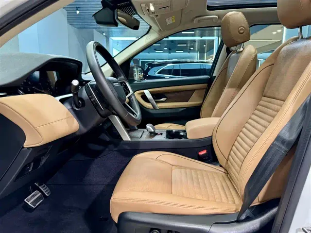 Land Rover Discovery Sport — Фото автомобиля 18