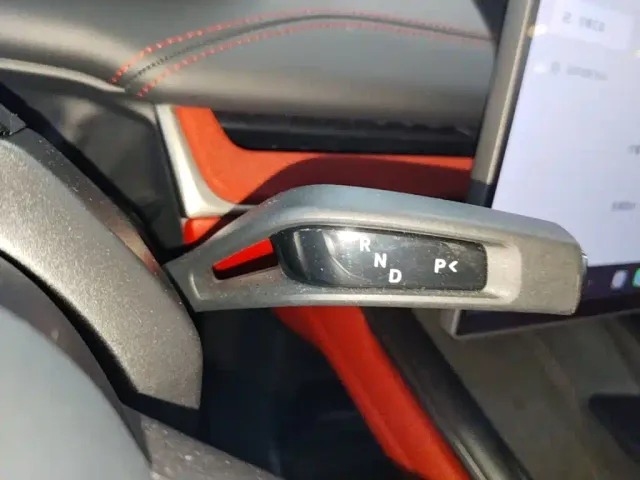 Xiaomi SU7 — Фото автомобиля 13