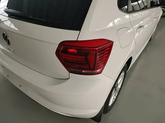 Volkswagen Polo — Фото автомобиля 23