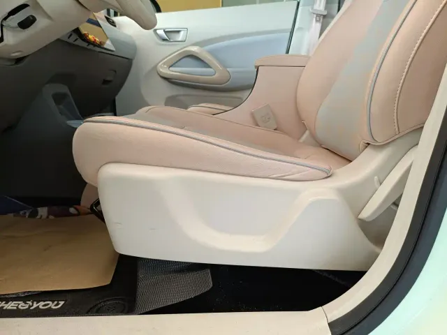 Leapmotor T03 — Фото автомобиля 10