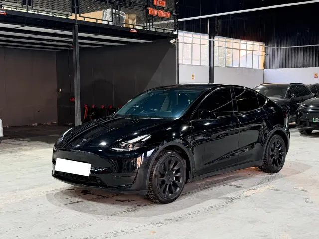 Фотография автомобиля — Tesla Model Y