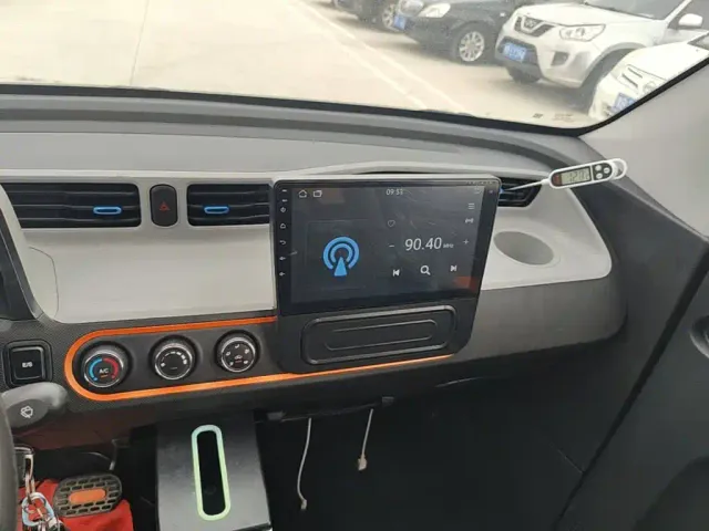 Wuling Hongguang Mini EV — Фото автомобиля 12