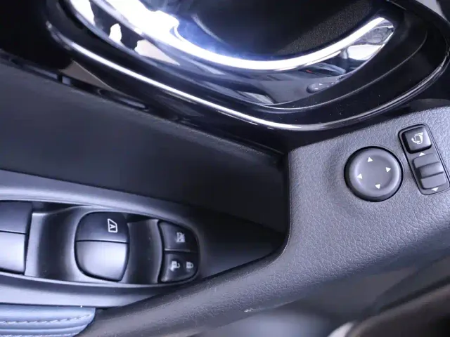 Nissan X-Trail — Фото автомобиля 17