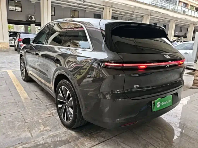 Li Auto L6 — Фото автомобиля 4