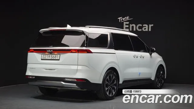 Kia Canival Carnival 4 поколение Бензин 9 мест Signature — Фото автомобиля 2