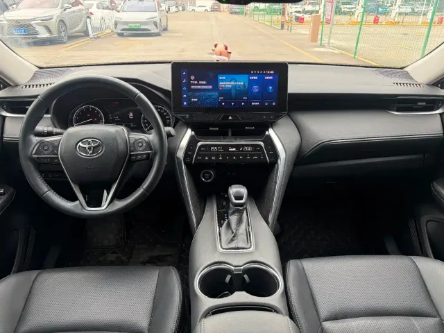 Toyota Harrier — Фото автомобиля 7