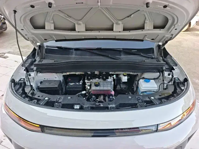 Leapmotor B10 — Фото автомобиля 19