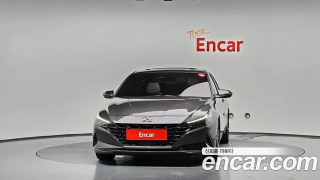 Hyundai Avante — Фото автомобиля 3